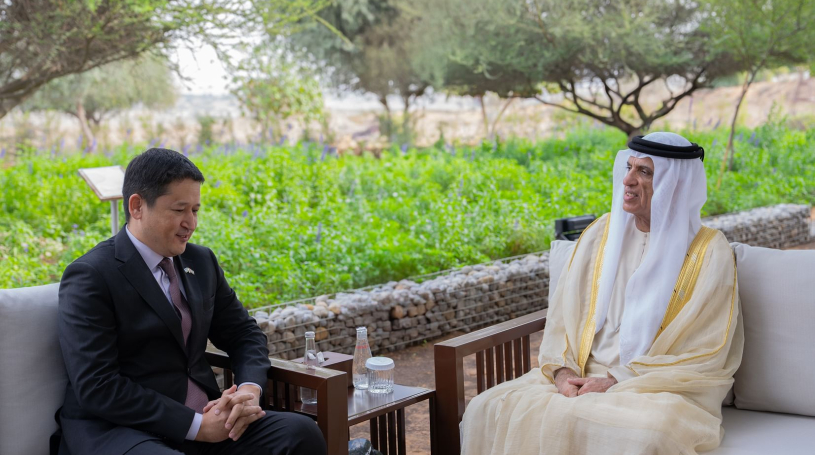 Saud bin Saqr receives Uzbekistan's Ambassador