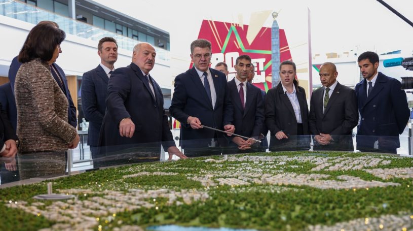 Thani Al Zeyoudi attends inauguration of 'International Exhibition Centre' in Minsk